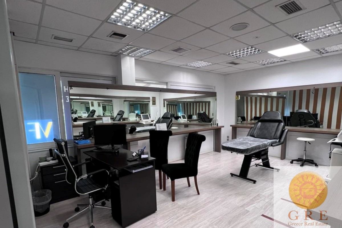 Floor in Building 01 Piraeus - Image 2