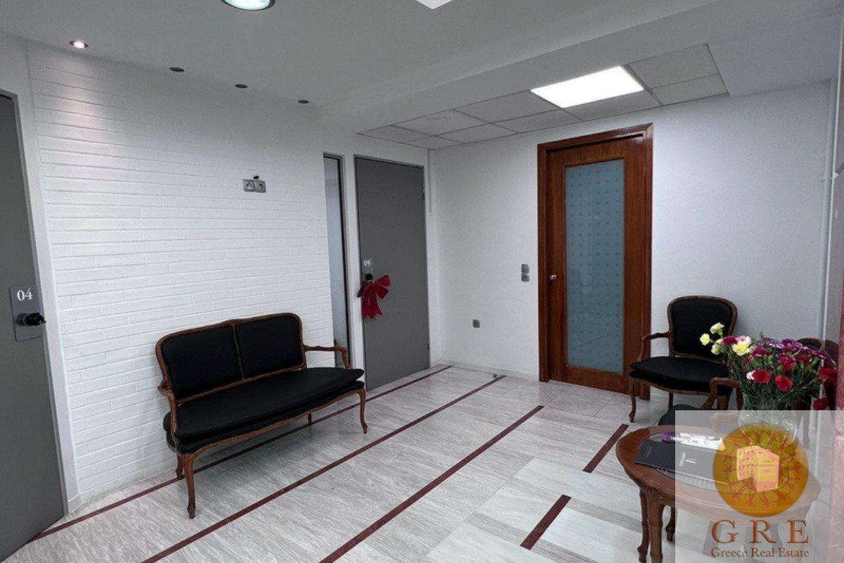 Floor in Building 01 Piraeus - Image 4