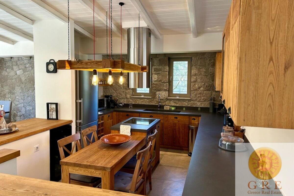 Villa 45 to 2 hours from Athens - Image 3