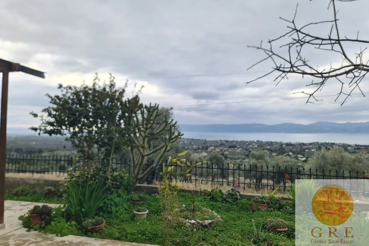 Traditional house 60 Evia