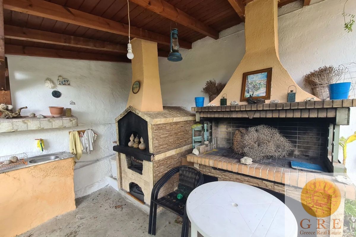 Traditional house 60 Evia - Image 2