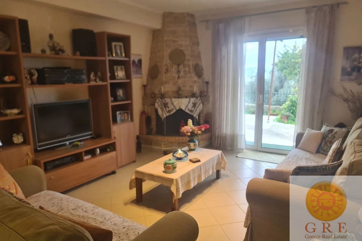 Traditional house 60 Evia - Image 3