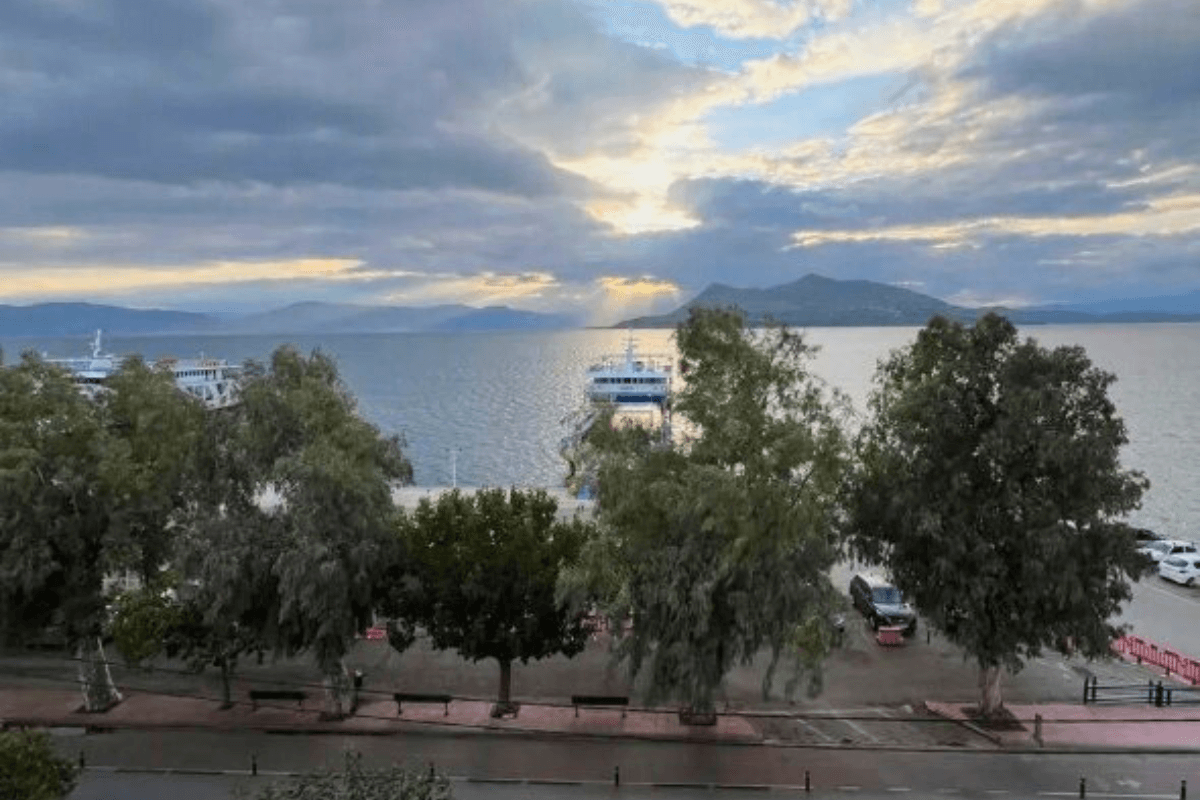 Apartment 36 Evia