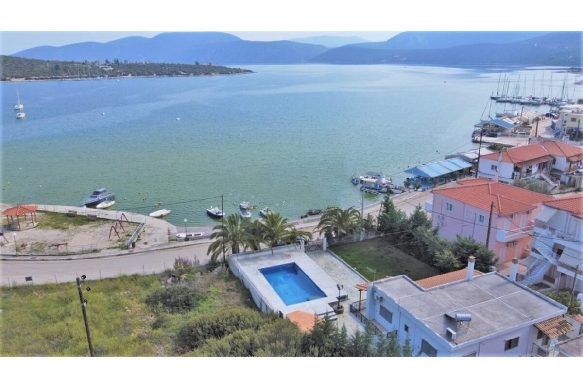 Traditional house 12 Corinth - Image 3