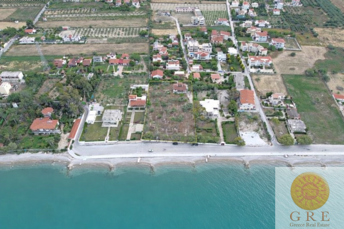 Traditional house 13 Corinth - Image 2